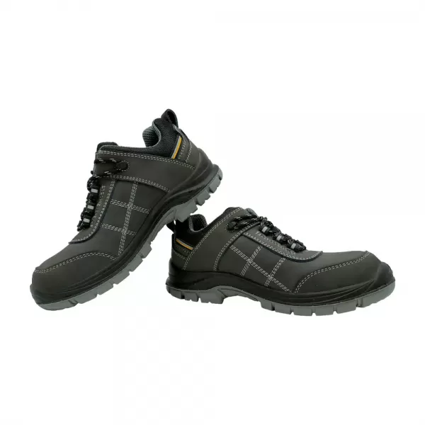 Safety Shoes in UAE